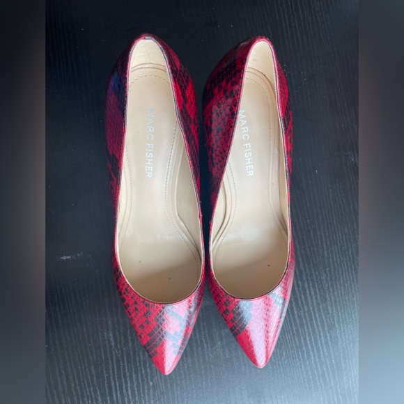 Marc Fisher Red Snakeskin Viviene Block Heel Pumps - Picture 16 of 16